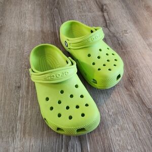 Crocs Lime Green Classic Clogs Women's Size 5